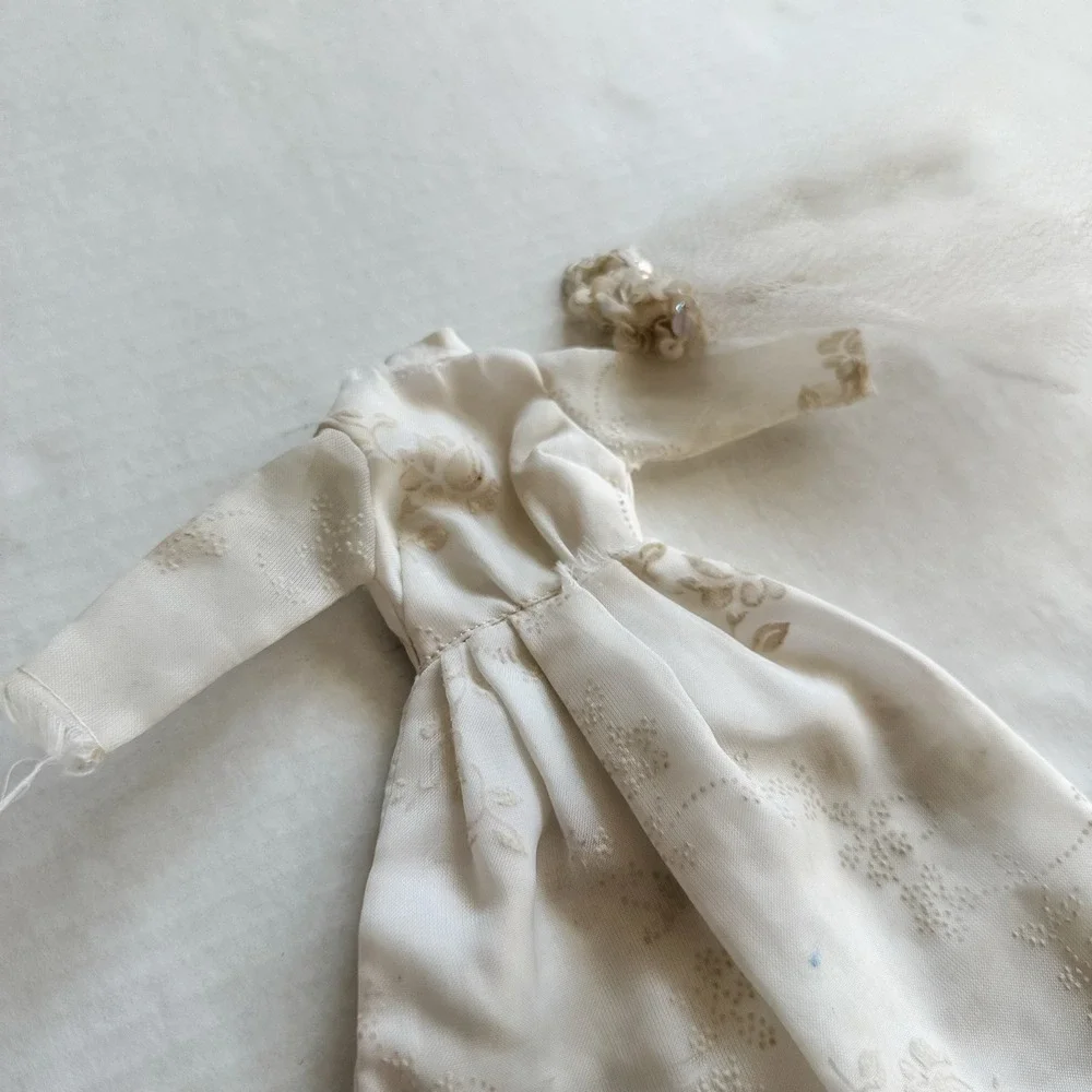 Vintage 1960's‎ Barbie Wedding Dress & Beaded Veil Outfit